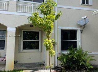 835 NE 212th Ter APT 2, Miami, FL 33179