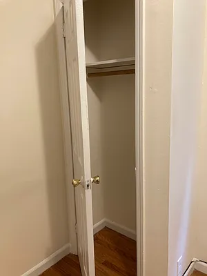 Rented by Akam Sales and Brokerage | media 21