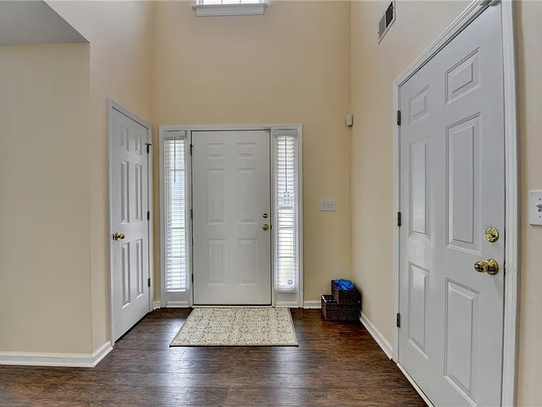 3380 McClure Woods Dr — Photo 5