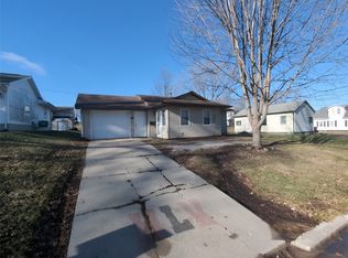 611 Washington St, Victor, IA 52347