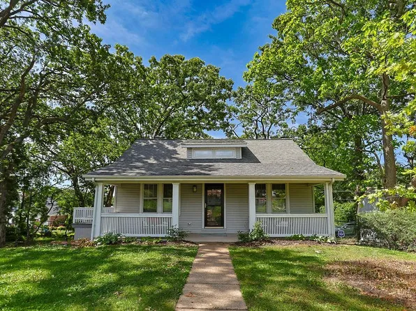 7948 S Rock Hill Rd, Saint Louis, MO 63123