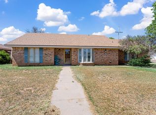 702 8th St, Wolfforth, TX 79382