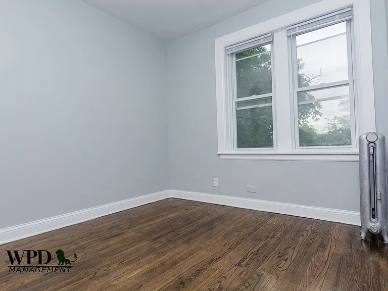 7639 S. Colfax Ave. — Photo 14