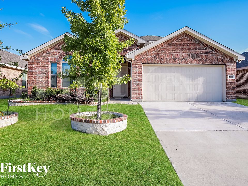 1st image of 1305 Trumpet Dr