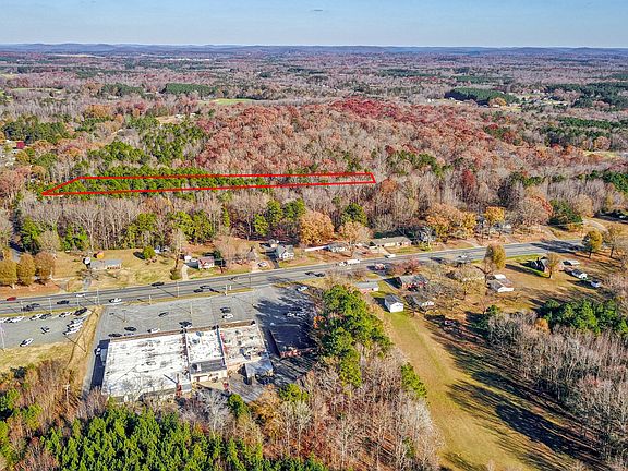 5th image of Knollwood Cir