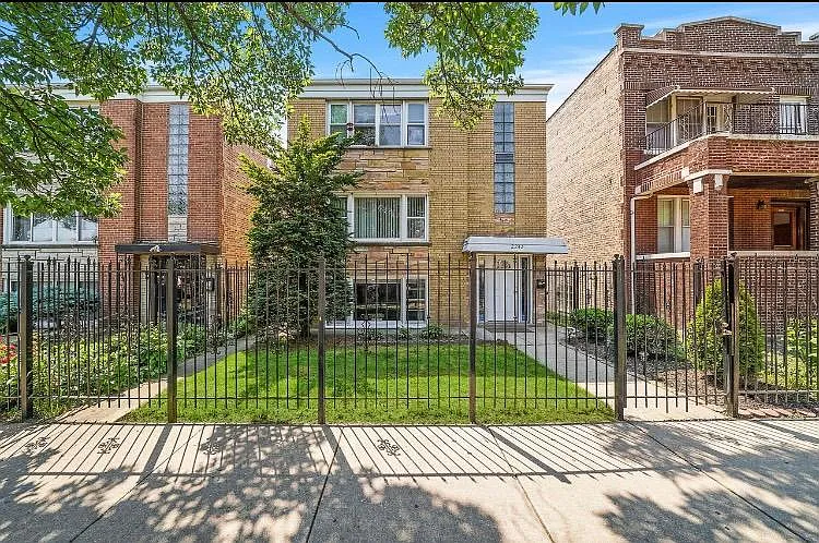 2242 N Lavergne Ave — Photo 12