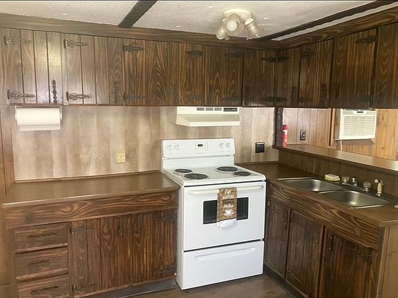 5th image of 817 Burden Hill Rd #2