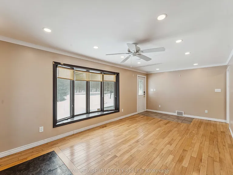 4670 Fallowfield Rd — Photo 8