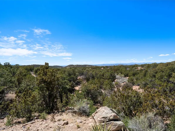 7 Golden Ridge Rd, Santa Fe, NM 87505