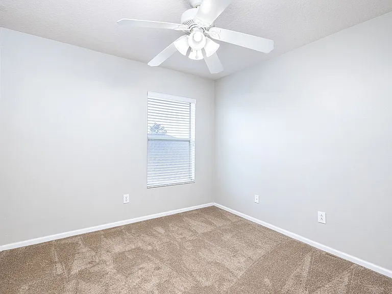 11328 Misty Isle Ln — Photo 9
