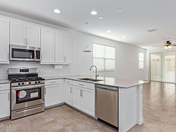 3rd image of 19350 W Highland Ave
