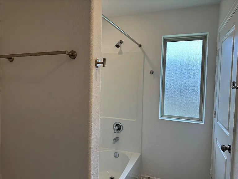 6210 Russett Elm Ct — Photo 15