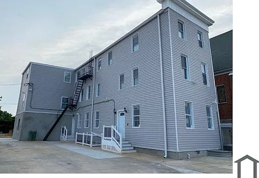 1 bed, $600 — Photo 1