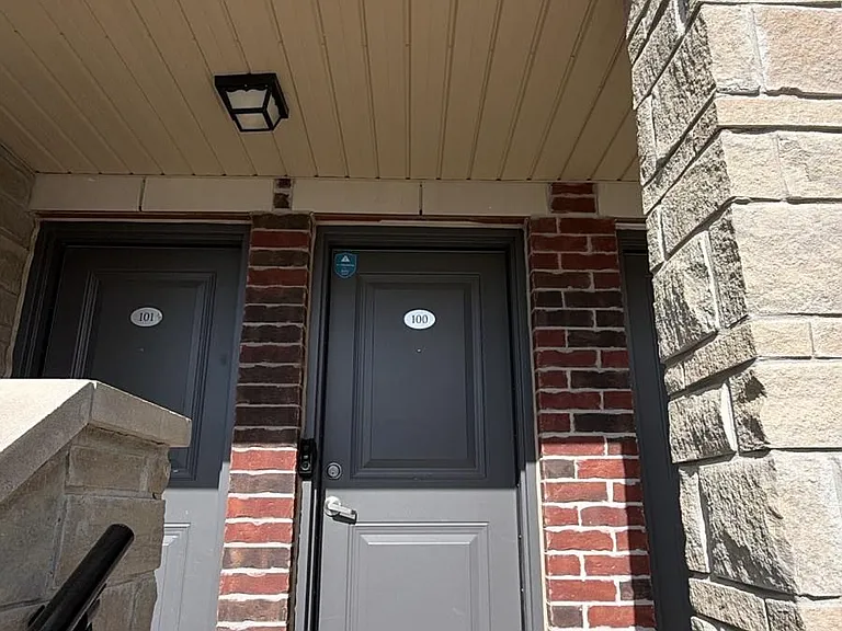 200 Veterans Dr E #100 — Photo 3