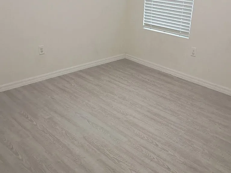8244 SW 60th Rd — Photo 5