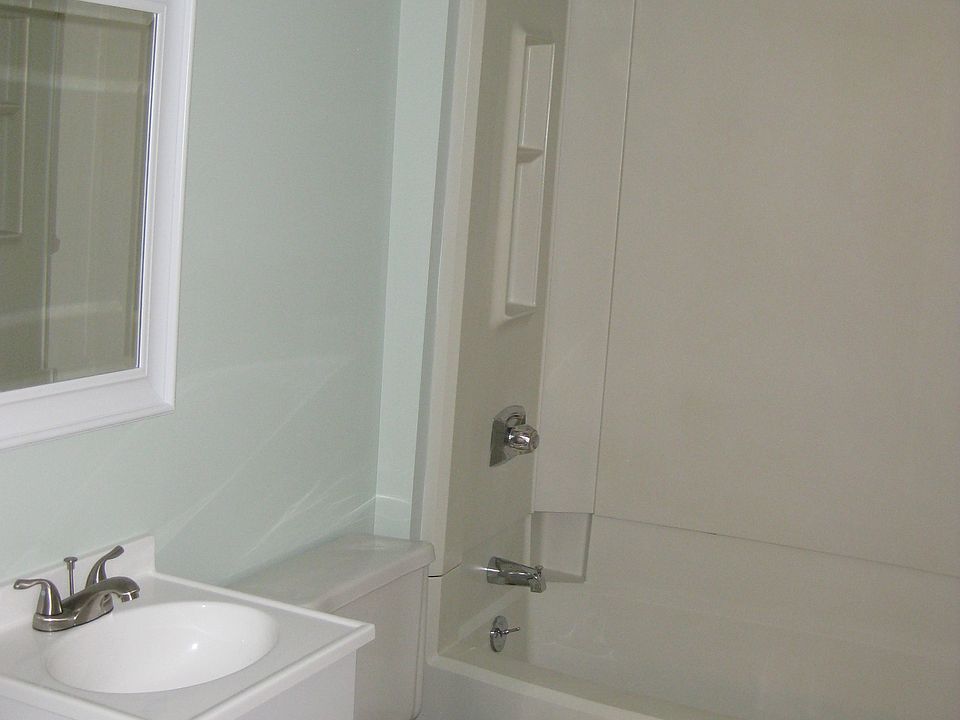 2nd image of 69 Summit St APT 3