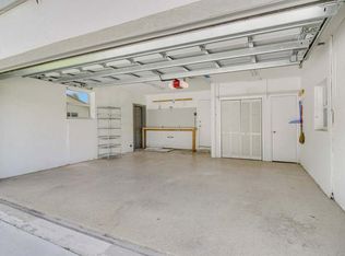 1324 NW 2nd Cir, Boca Raton, FL 33432