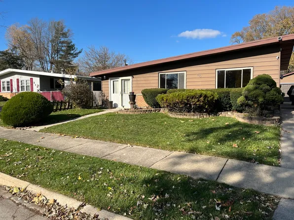 310 Seneca St, Park Forest, IL 60466