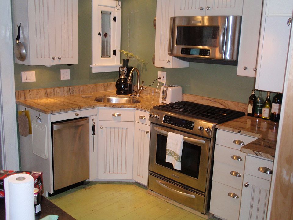 2nd image of 124 Hibiscus Ct