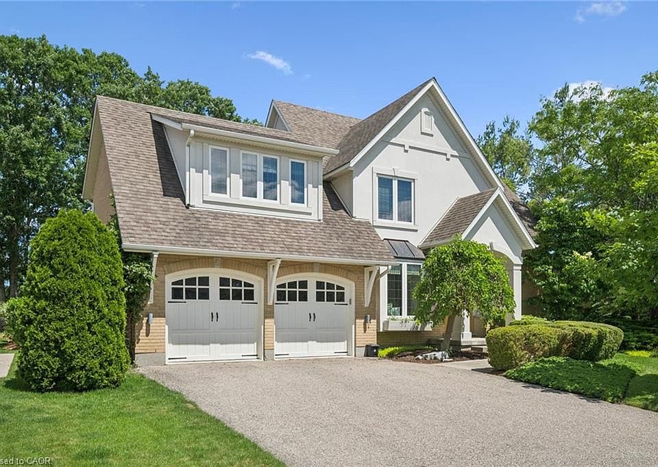 1st image of 576 Falconridge Cres