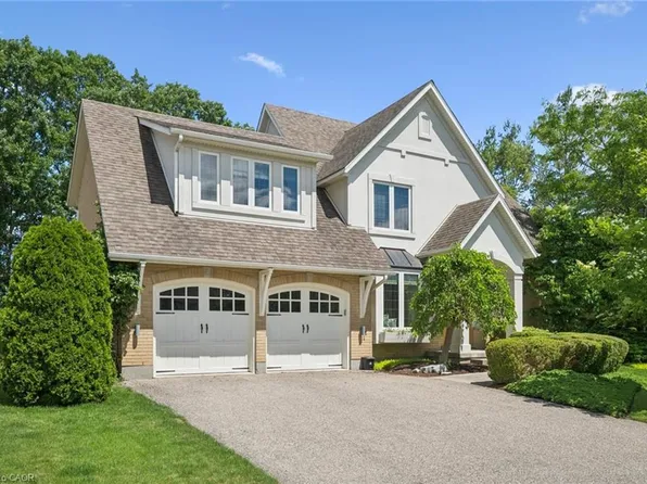 576 Falconridge Cres, Kitchener, ON N2K 4J2