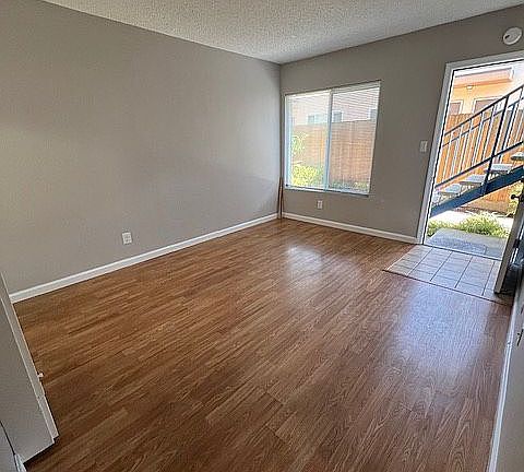 3rd image of 21009 Amie Ave