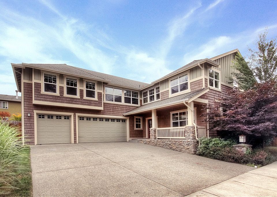 1st image of 424 209th Ave SE