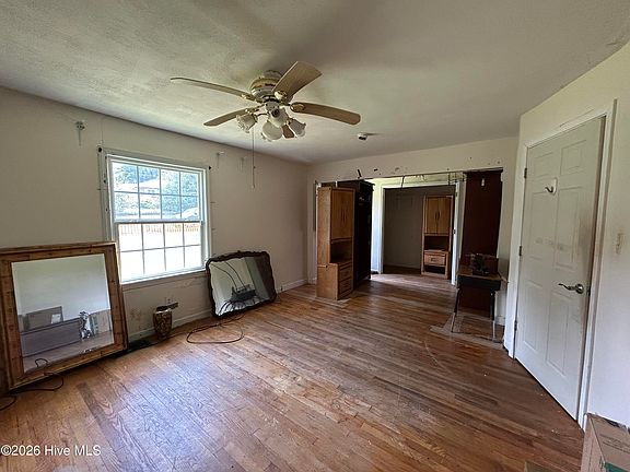 4th image of 2335 Dorn Road