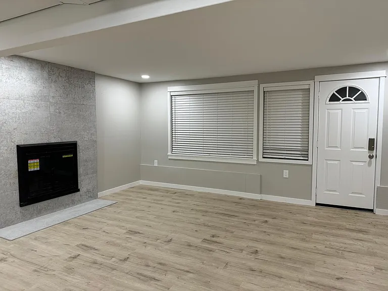 16209 Lake Hills Blvd — Photo 44