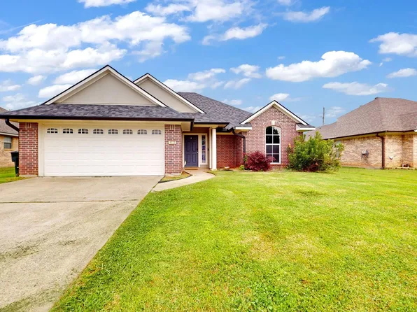 4923 General Polk Dr, Bossier City, LA 71112