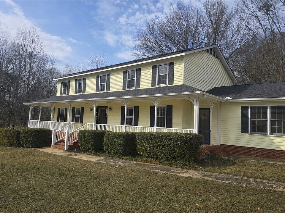 1st image of 224 Regency Cir