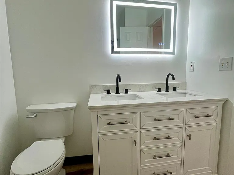 49 Woodlake Dr — Photo 12