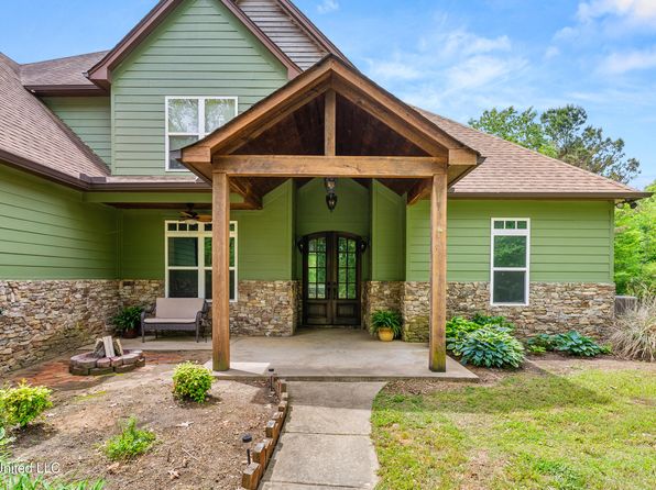 931 Strickland Rd, Byhalia, MS 38611
