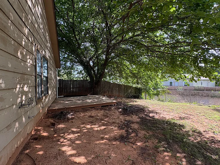 305 Belmont Dr — Photo 37