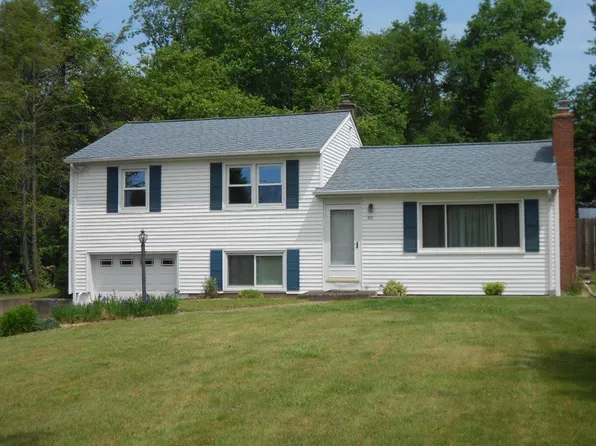 1052 New Rock Hill Rd, Wallingford, CT 06492