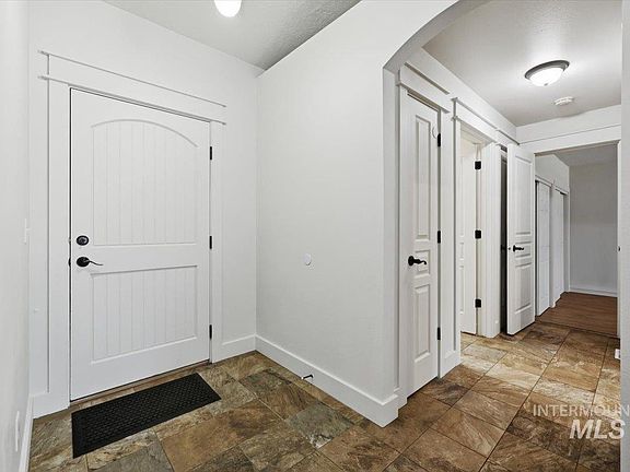 4th image of 9591 W Silverspring St