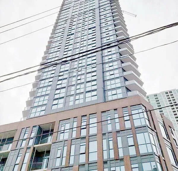 159 Wellesley St E #1309 — Photo 4