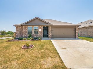 2110 Brisbon St, Fate, TX 75189