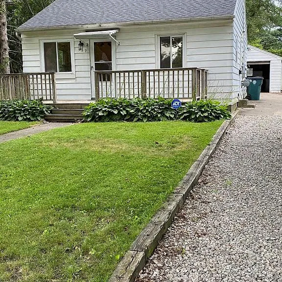 539 Cornell Ave — Photo 8