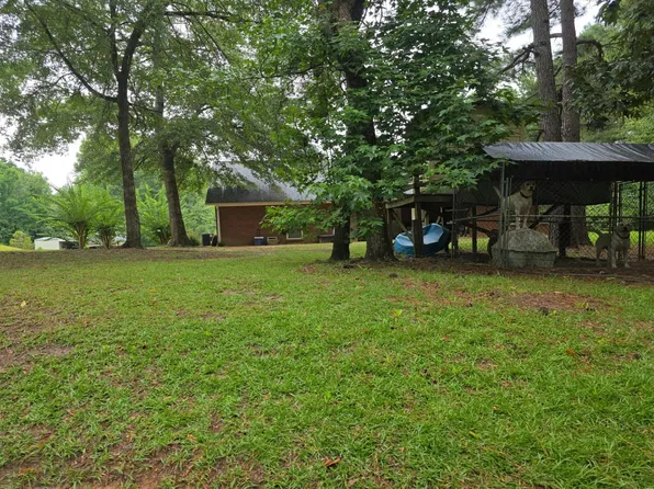 9579 Gipson Rd, Collinsville, MS 39325