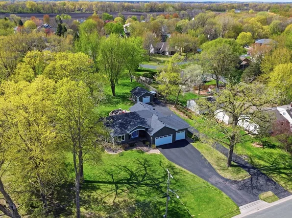 5735 Main St W, Maple Plain, MN 55359