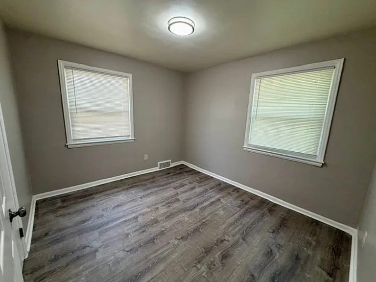 16580 Ward St — Photo 6