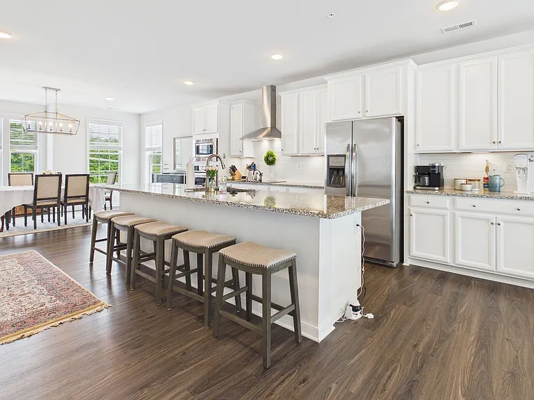 5931 Laurel Bed Ln #B — Photo 12
