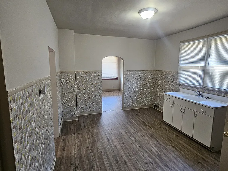 139 142nd St #1 — Photo 11