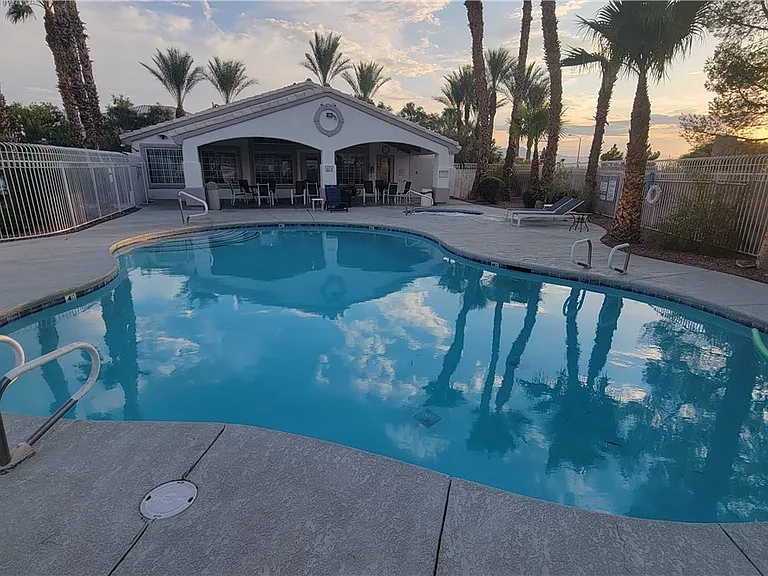 453 Temple Canyon Pl — Photo 4