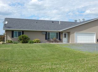 2389 94th Ave APT 8, Osceola, WI 54020
