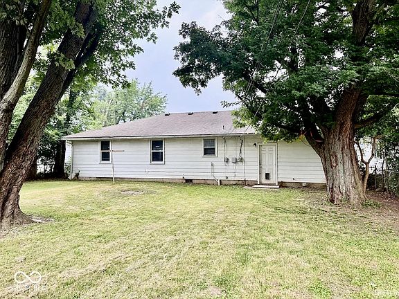 2nd image of 3504 N Reserve St