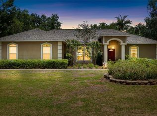 12436 Oak St, San Antonio, FL 33576