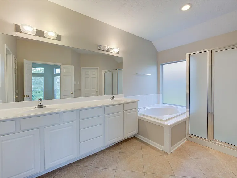 9026 Robinhoods Well Dr — Photo 28
