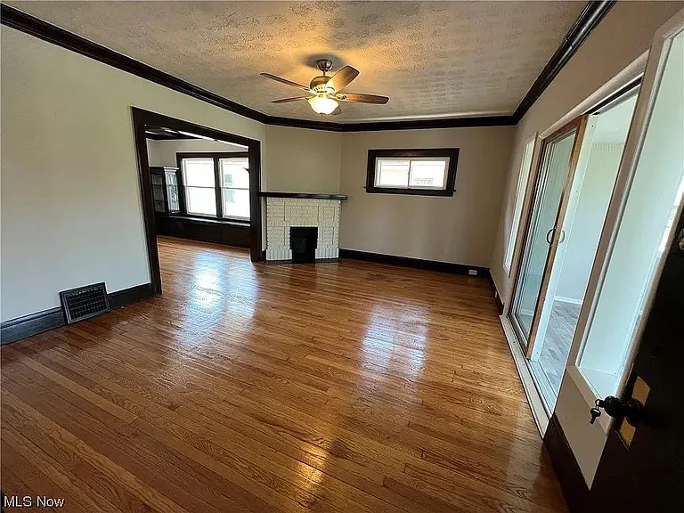 9607 Clifton Blvd #2 — Photo 6
